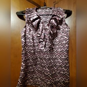 New York & Company sleeveless blouse with ruffled front - size SMALL - EUC